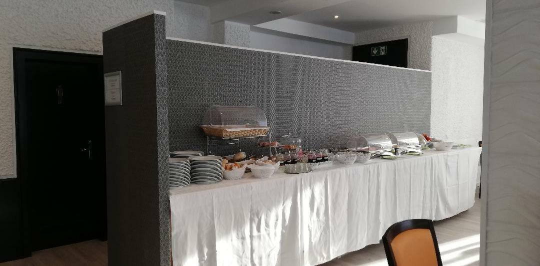 City Hotel Neuwied 3*